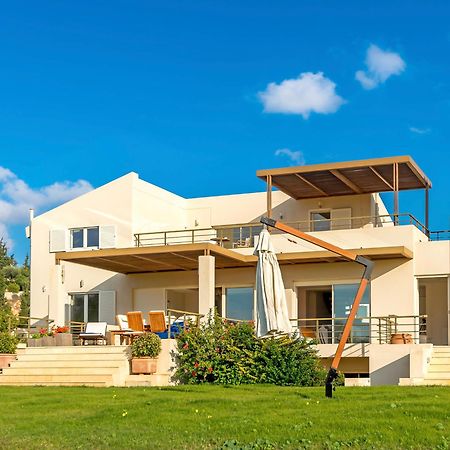 סוניו Legrena Beach Villa מראה חיצוני תמונה