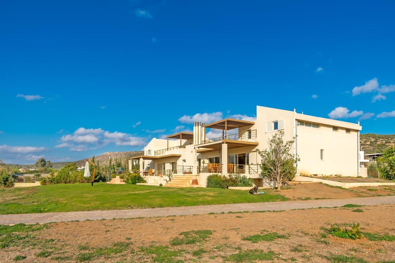 סוניו Legrena Beach Villa מראה חיצוני תמונה