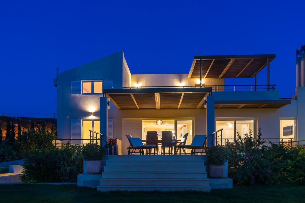 סוניו Legrena Beach Villa מראה חיצוני תמונה