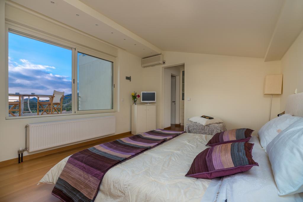 סוניו Legrena Beach Villa מראה חיצוני תמונה