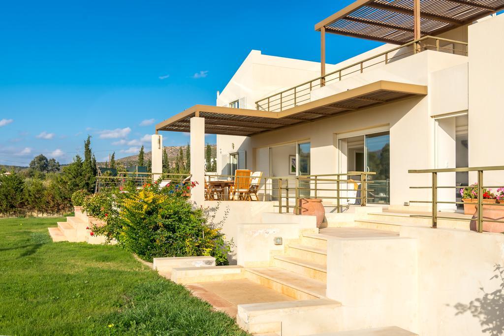 סוניו Legrena Beach Villa מראה חיצוני תמונה